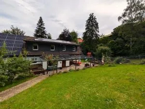 Ferien-Monteurwohnung Schelmerath - 恩格尔斯基兴