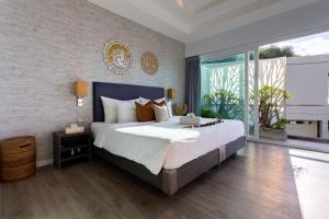 Villa Namaste 7 Bedroom Fully Staffed Seaview Villa