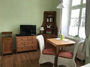 Herrenhaus Blengow App.1 - Roggow