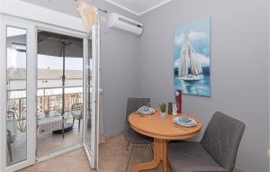 1 Bedroom Lovely Apartment In Vodice 