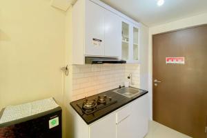 Minimalist and Cozy Studio Transpark Juanda Bekasi Timur Apartment By Travelio