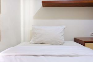 Homey and Modern Designed 2BR Apartment Parahyangan Residence by Travelio