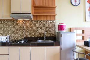 Spacious Studio The Edge Bandung Apartment By Travelio