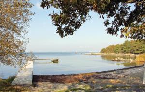 Gorgeous Apartment In Tjurkö