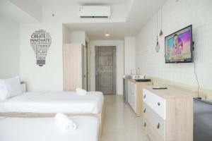 Comfortable Studio at Harco Mangga Besar Apartment By Travelio