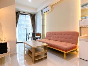 Good and Modern 2BR Daan Mogot City Apartment By Travelio