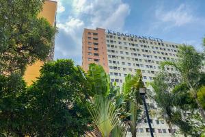 Cozy Living Studio at Kebagusan City Apartment By Travelio