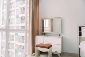 Cozy Living Studio Room Apartment at H Residence By Travelio