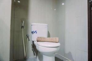 Cozy Living Studio Room Apartment at H Residence By Travelio