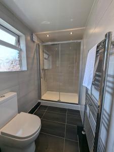 Modern and Homely 3 BR for bigger groups