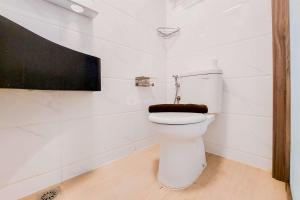 Good Choice Studio at Sky House BSD Apartment By Travelio