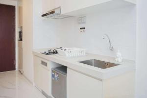 Cozy Living Studio Sky House BSD Apartment By Travelio