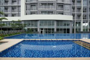 Strategic and Warm Studio at Ciputra International Apartment By Travelio
