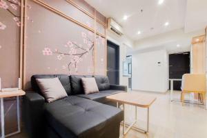Modern Look and Cozy 1BR Branz BSD City Apartment By Travelio