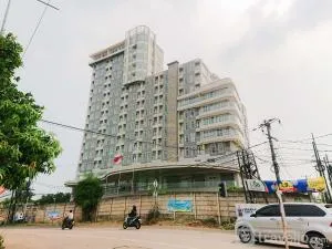 Homey and Warm Studio Amazana Serpong Apartment By Travelio - Cileduk 1