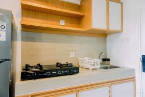 Modern and Cozy Studio Loft Apartment at Kingland Avenue By Travelio