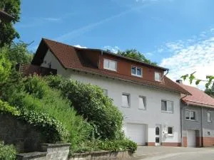 Gemütliche Wohnung in Goldhausen mit Großem Balkon und Panoramablick - Goldhausen