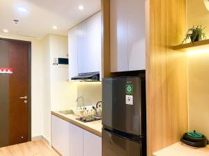 Good and Cozy Studio at Pollux Chadstone Apartment By Travelio