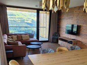 Edelweisshaus Top 12