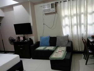 Affordable Staycation Near Terminal 3 Newport Boulevard