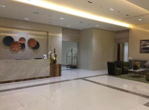 Affordable Staycation Near Terminal 3 Newport Boulevard