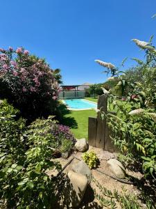 Maisons de vacances Maison de vacances plein de charme avec piscine : photos des chambres
