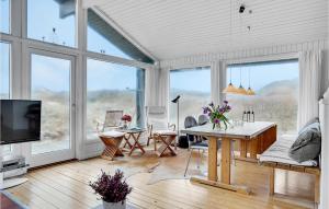 Beautiful Home In Pandrup With Wifi