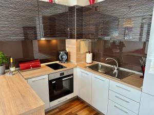 Sunny & Comfort Apartment next to Tech Park for 4 Guests