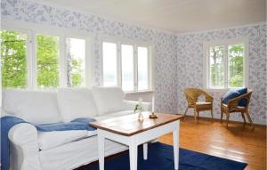 Stunning Home In Gislaved With Wifi