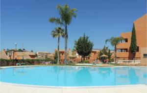 Awesome Apartment In Elviria With Wifi