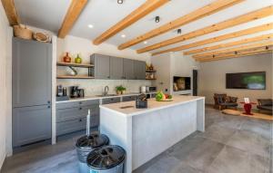 Beautiful Home In Biograd Na Moru 