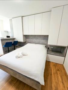 TOP - Ljubljana's Central Gem - free public parking 