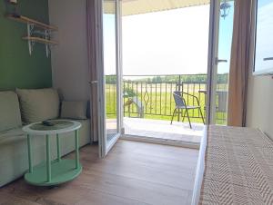 Apartamenty Poświata - dwupokojowe, komfortowe, o wielkości domku, ze wspaniałym widokiem na łąki