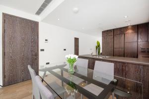 Modern 2 Bed Battersea Power Station