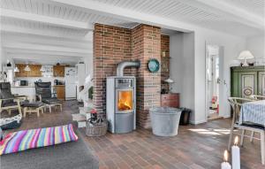 Gorgeous Home In Tranekær With Wifi