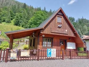 Chatka pod jaskyňou - 维许纳波察