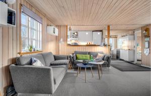 Cozy Home In Hadsund With Wifi