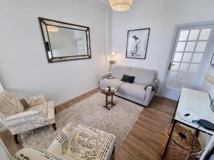 "Les Citronniers" by EnjoyNice, central, beach at 5 min, airco