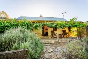 Spa Bath, Entire Home, Off Street Parking, Barossa Valley - Eden Valley