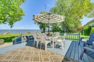 Private Dock and Fire Pit Houghton Lake Home! - Saint Helen