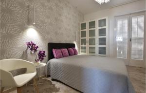 Cozy Home In Balestrate With Wifi