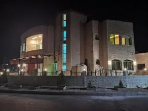 Alsharif Luxury Holiday Villa - Dawqarah