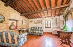 Gorgeous Home In Capolona img27