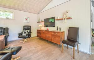 Three-Bedroom Holiday Home In Hemmet