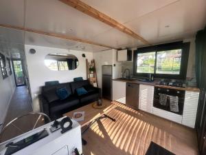 Bateaux House Boat avec SPA naviguant en Champagne : photos des chambres