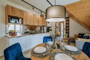 Honstryk Relax & Fun Apartamenty z balią i przestrzenią dla rodzin