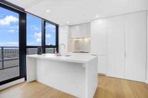 2 Bedrooms Apt in Boxhill Centre with free parking
