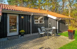 4 Bedroom Amazing Home In Hadsund