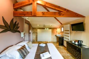 Hotels Logis L'Auberge de Larressingle : photos des chambres