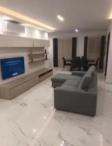 Modern 3 double bedroom apartment - Marsa
